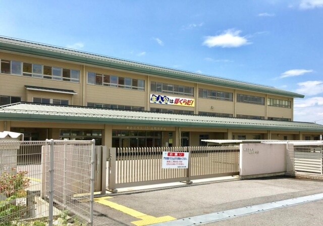 中学校/中等教育学校まで3500m※東近江市立船岡中学校 エステート近畿蛇溝