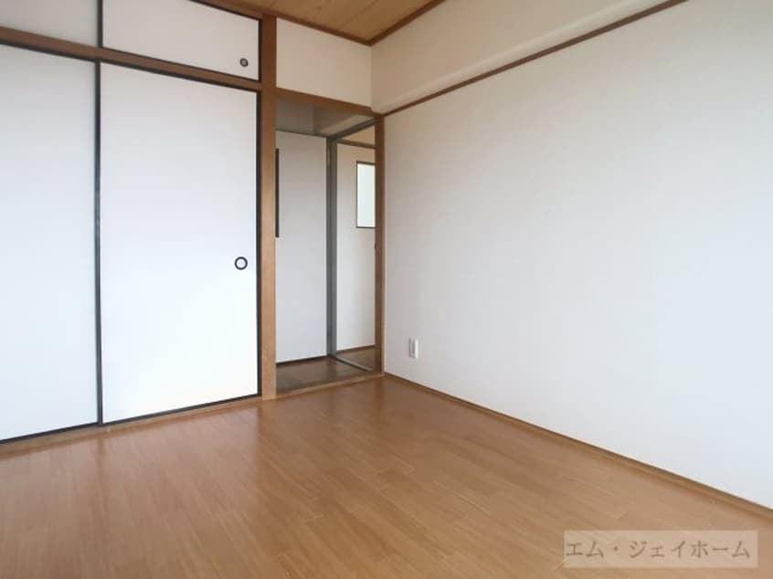  ハイエストパレス