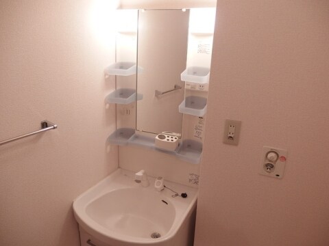  グランダールクラタ