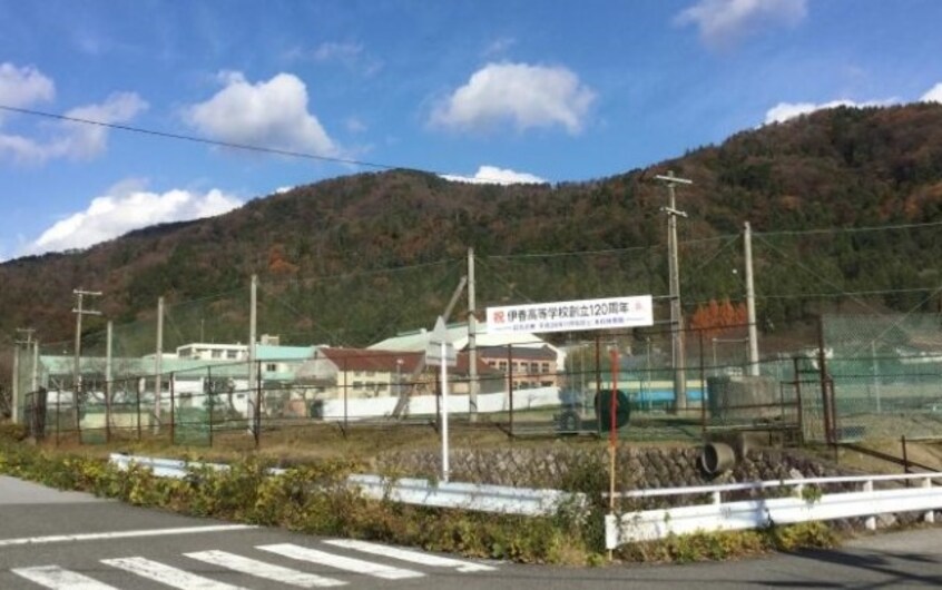 高等学校/高等専門学校まで3400m※滋賀県立伊香高等学校 グランフォレスト2番館