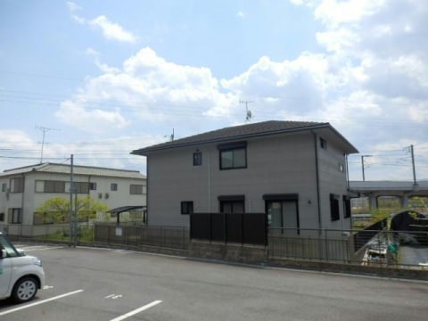  リビングタウン唐崎　B棟