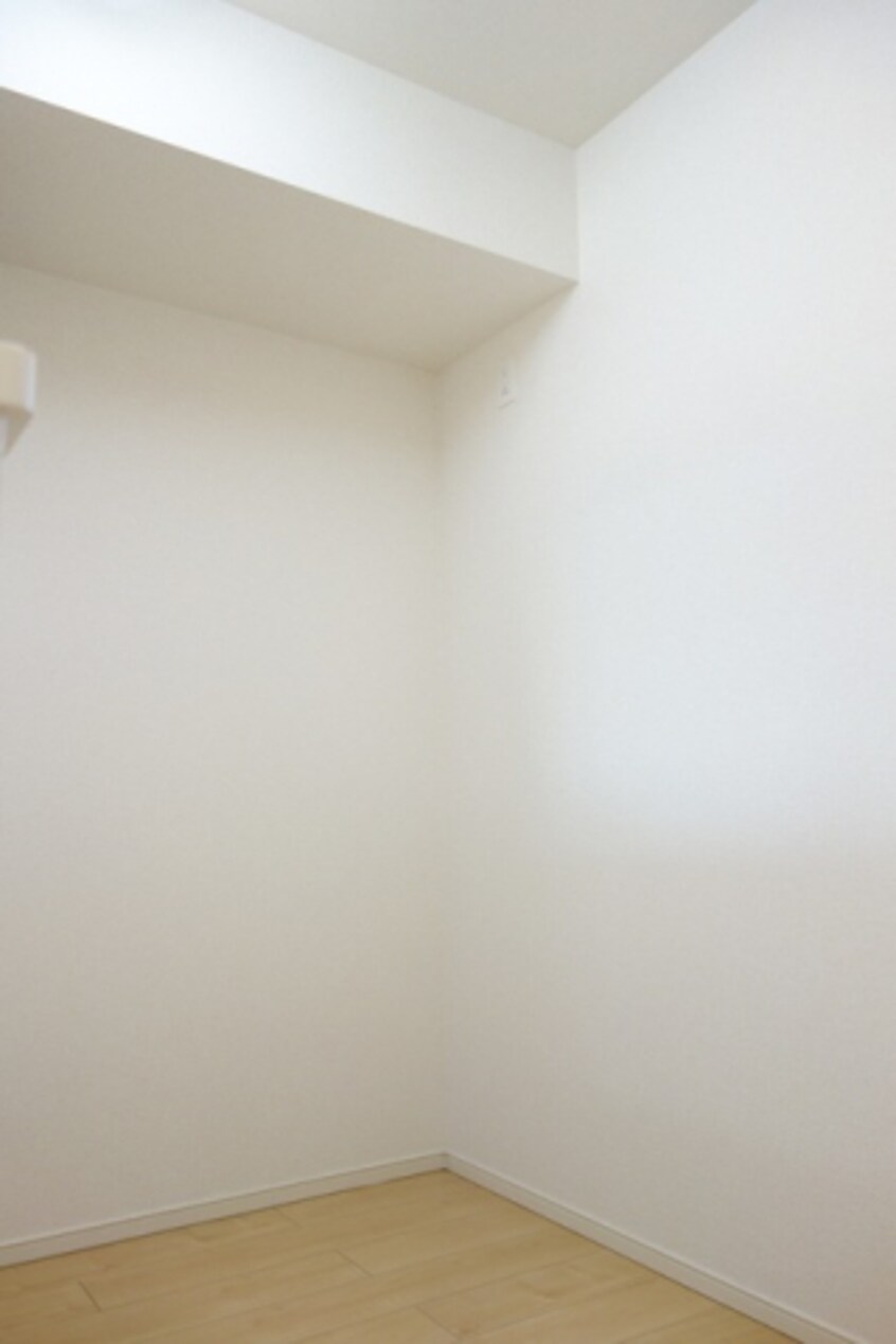  ベストウォール篠原