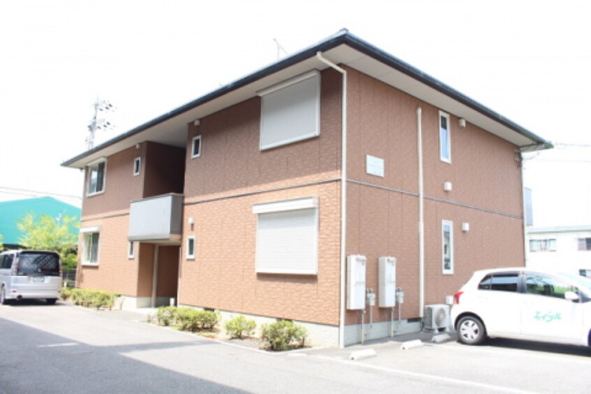  シャーメゾン　リーリエ