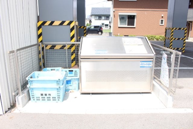  シャーメゾン　リーリエ