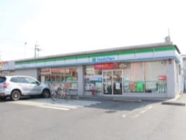 コンビニまで500m※ファミリーマート　守山播磨田町店 グレースコートⅡ番館
