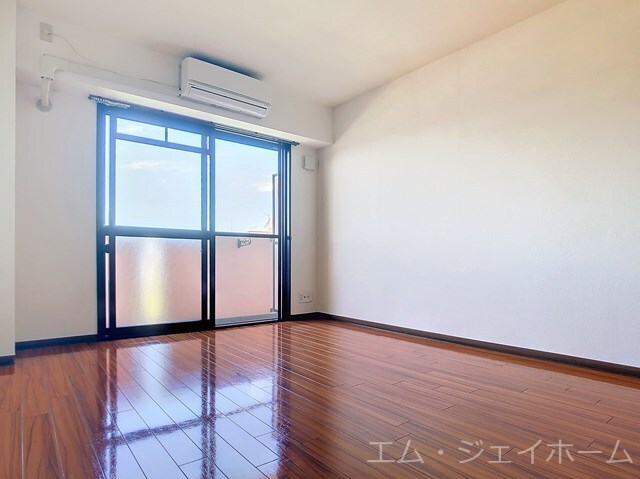  アヴニールタカラ
