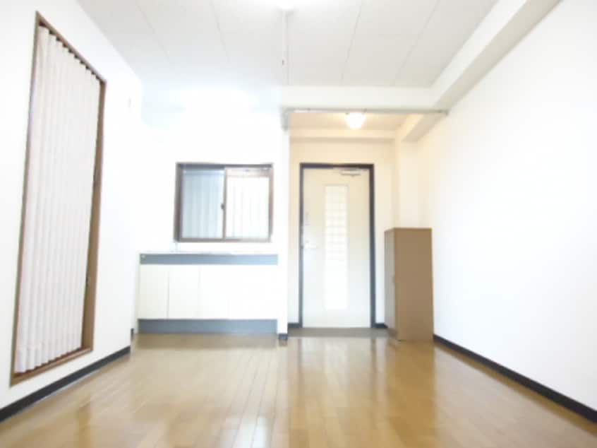  シャトル弐番館