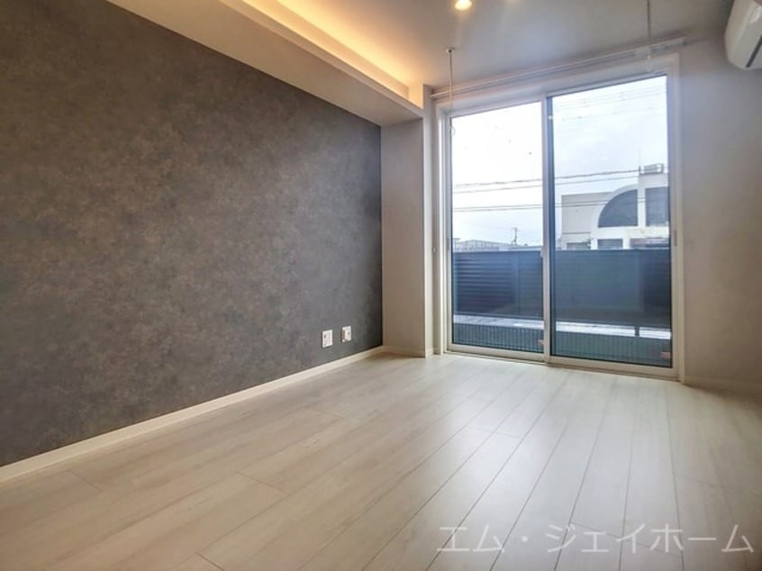  シャーメゾン　宇賀野
