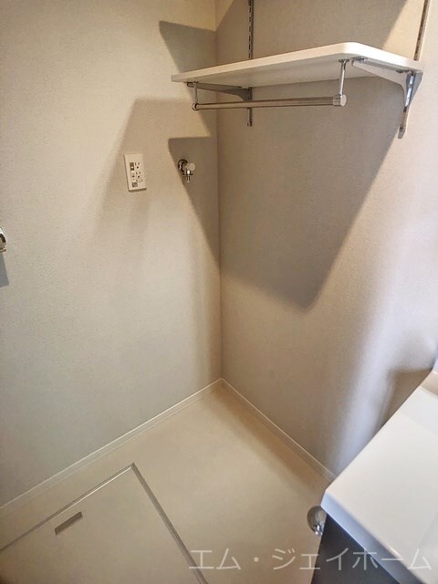  シャーメゾン　宇賀野