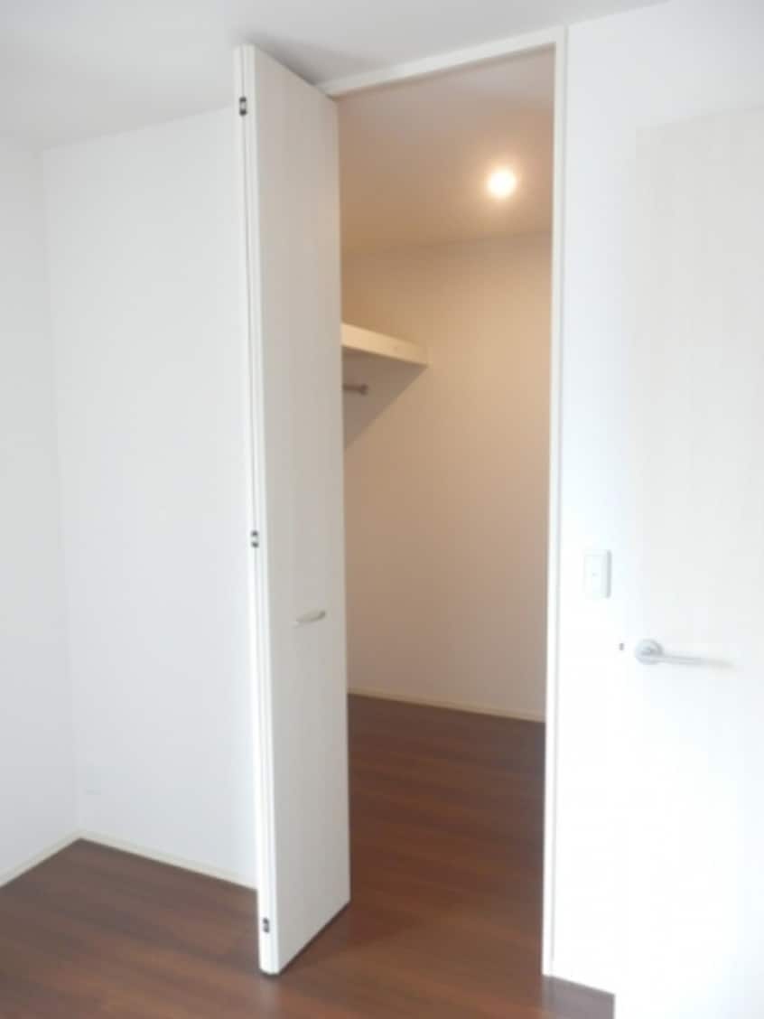  Ｒａｆｆｉｎｅ　Ｂｉｗａ