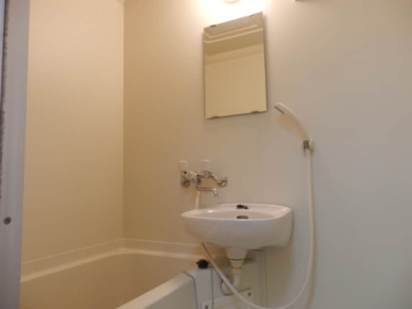  ドミトリーユー