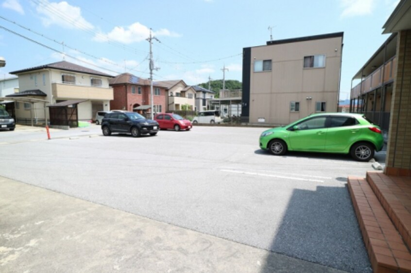  EAST NONAMI 拾番館