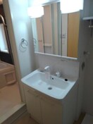  クローヴ・アヴェニュー・Ｍ　Ⅲ