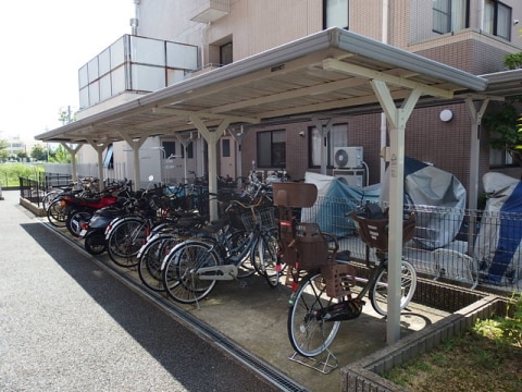  ファミール北川