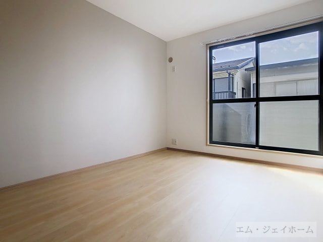  メゾンびわこ大橋