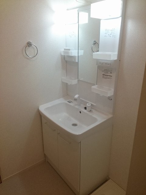  ベストウォール篠原