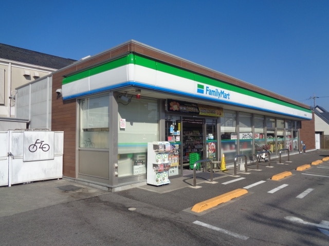 コンビニまで35m※ファミリーマート　八日市東沖野店 アースマーシマンションⅡ
