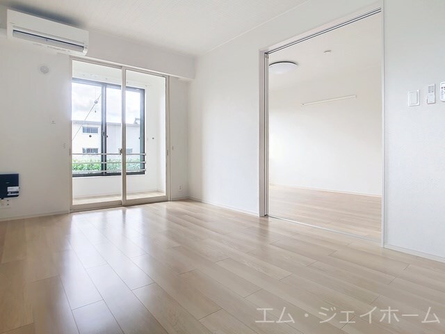  トラスト　メゾン