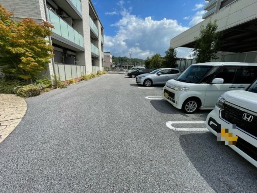  アトリエール駅東