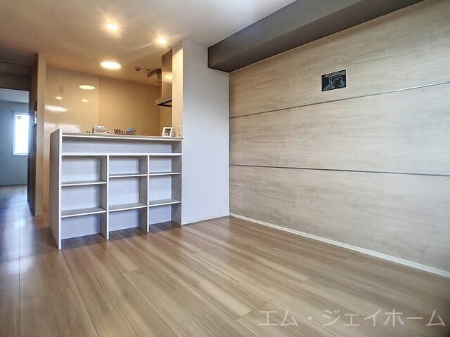  シャーロット水口　A