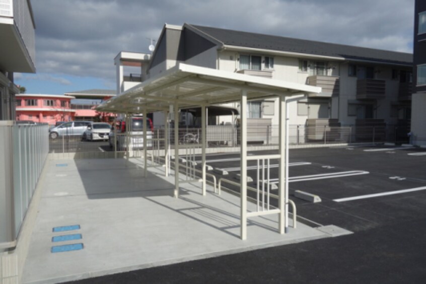  ティーガーデンヴィレッジ　B