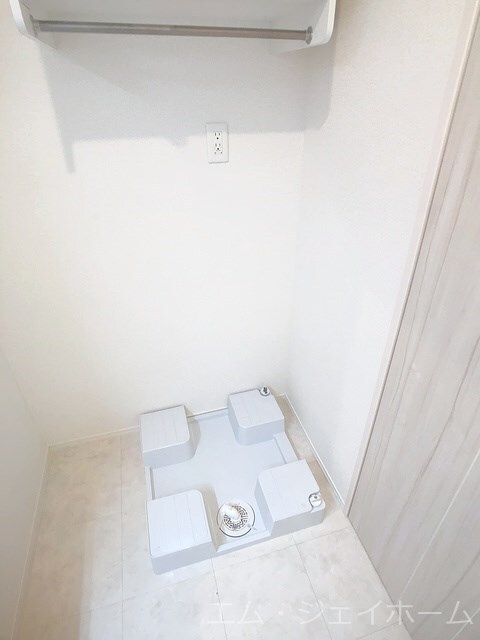  Farouche（ファルーシュ）