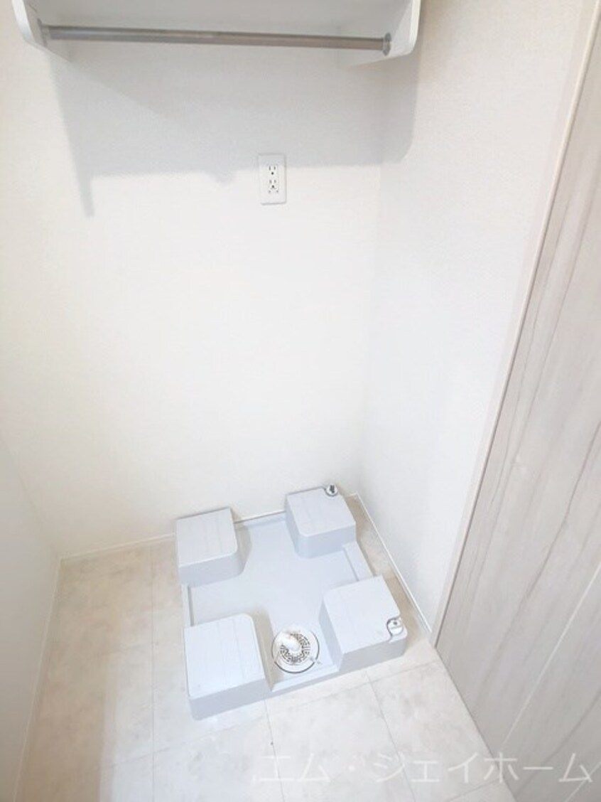  Farouche（ファルーシュ）