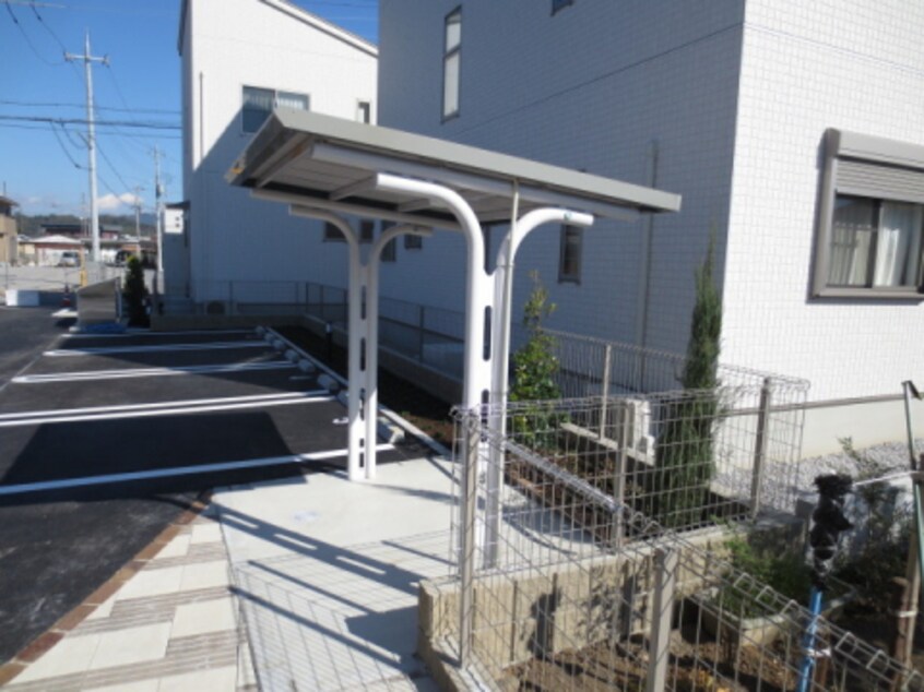  エーリ・フノマージュ