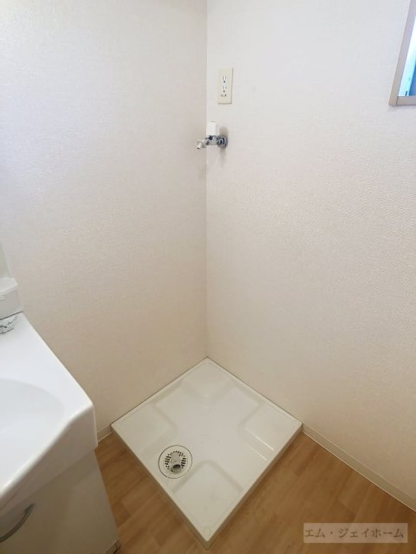  MAISON LAST WISTERIA