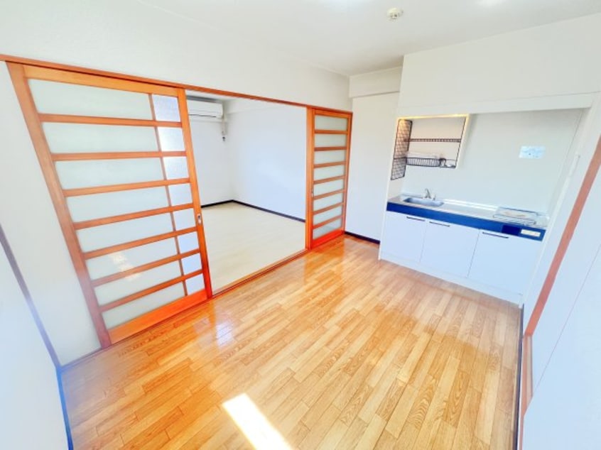 他号室の写真の為異なる場合は、現況優先とします。 ウラックスビル