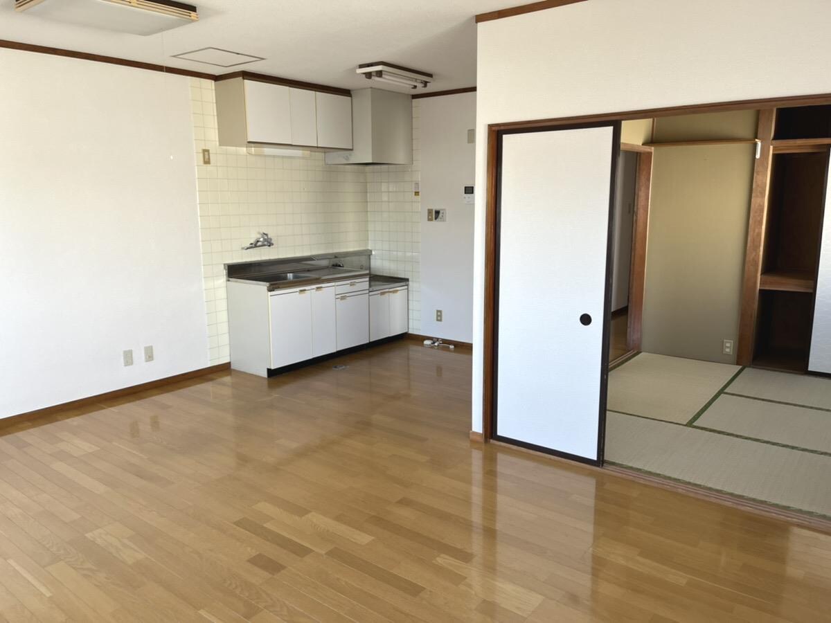  作町ロイヤルマンション