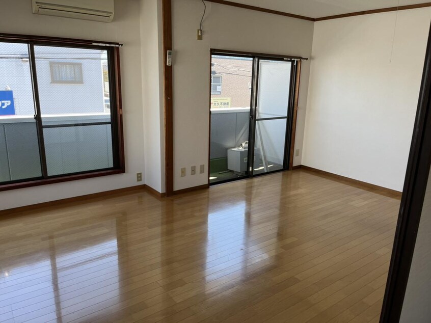  作町ロイヤルマンション