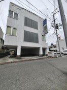  イガリビル