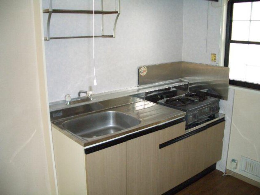  ディーセントハイツ