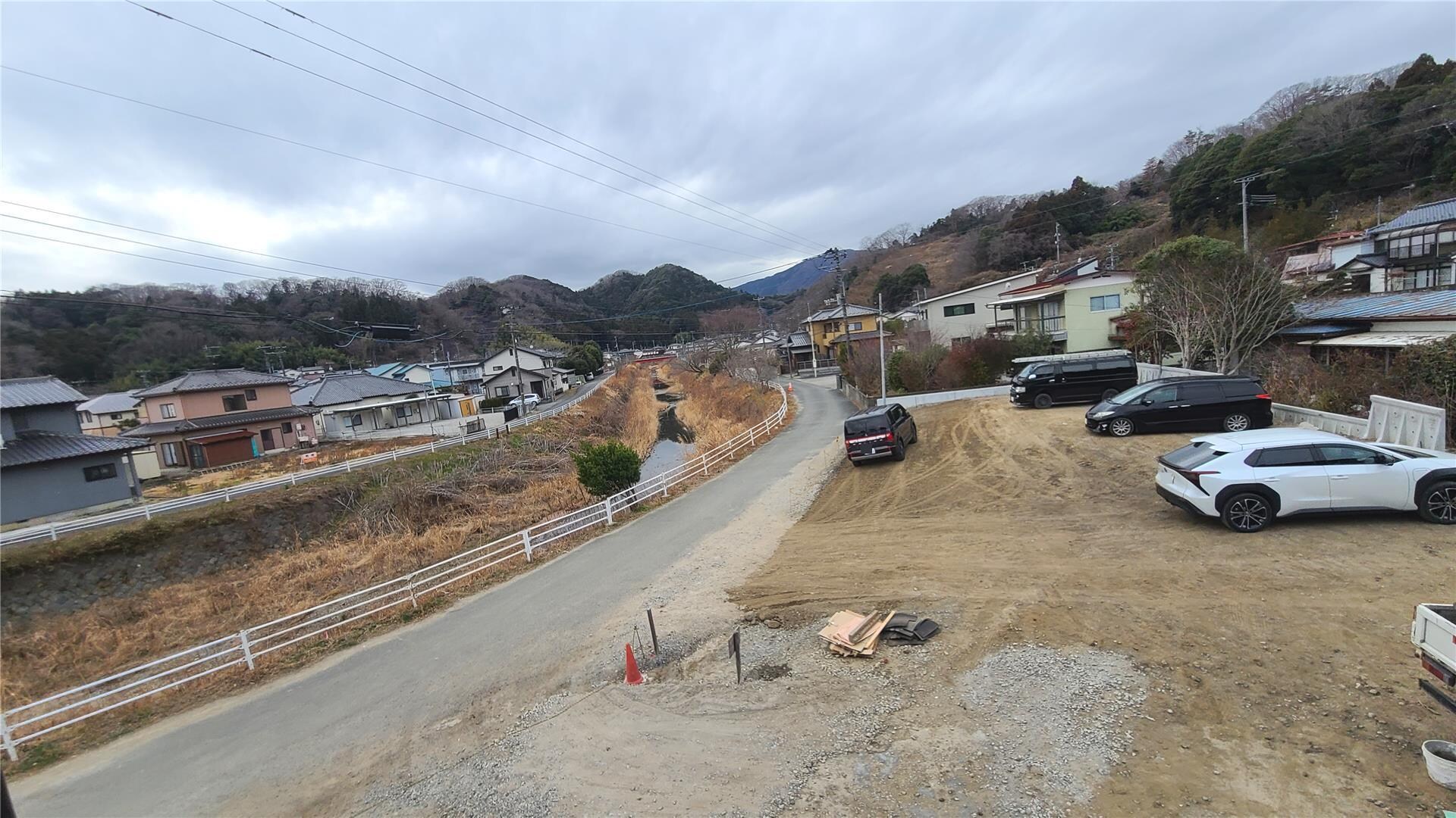  内町BASE