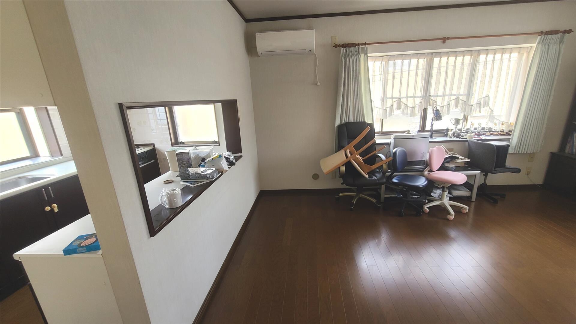  泉滝尻三丁目荒木貸家