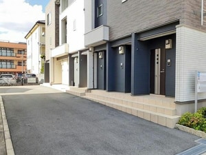 O,House