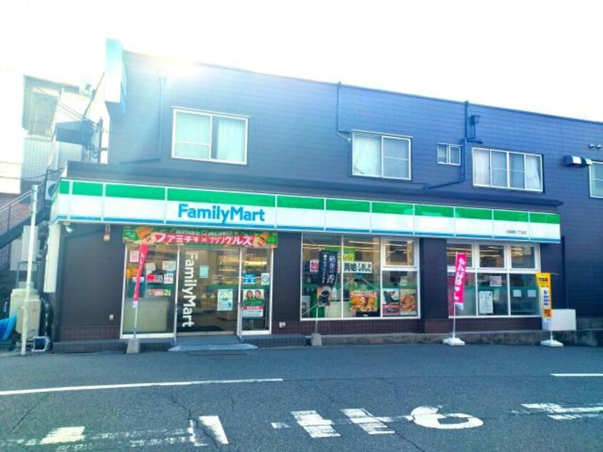 ファミリーマート出来島二丁目店(コンビニ)まで142m リバティ堀内