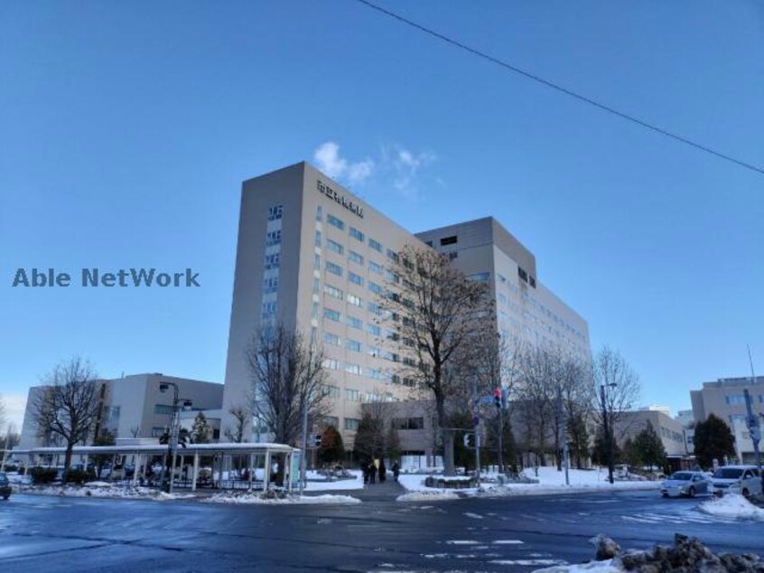 市立札幌病院(病院)まで648m アップグラント桑園
