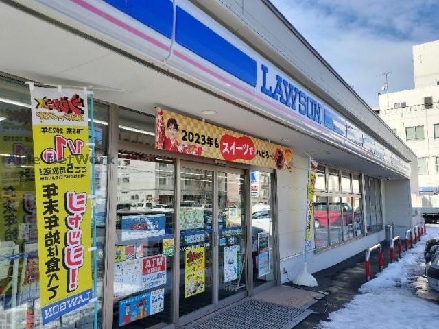 ローソン札幌北8条西二十丁目店(コンビニ)まで214m コートロティN９