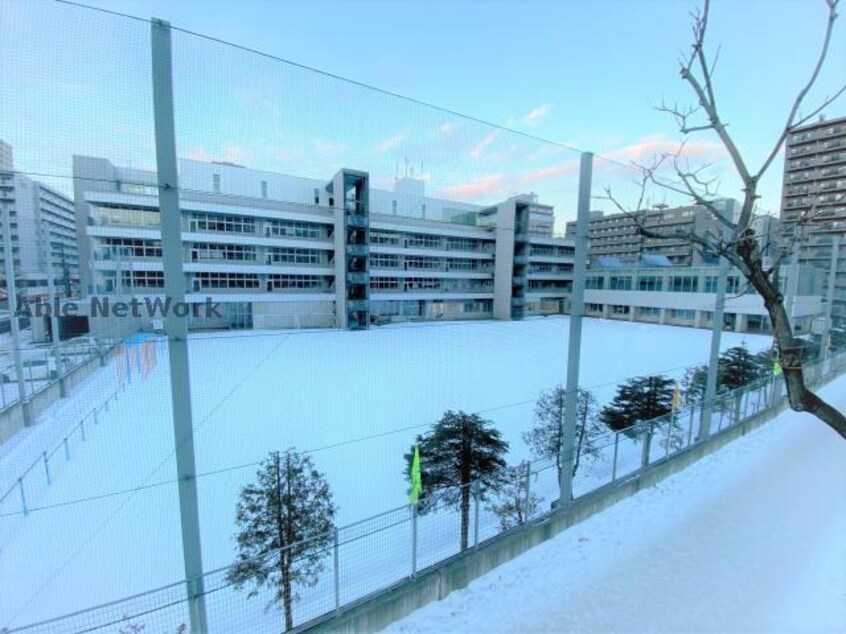 札幌市立資生館小学校(小学校)まで1692m HS COURT 医大前