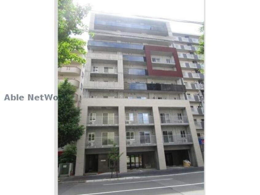  ラヴェーラ大通公園