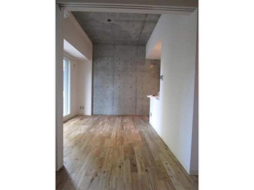  ラヴェーラ大通公園