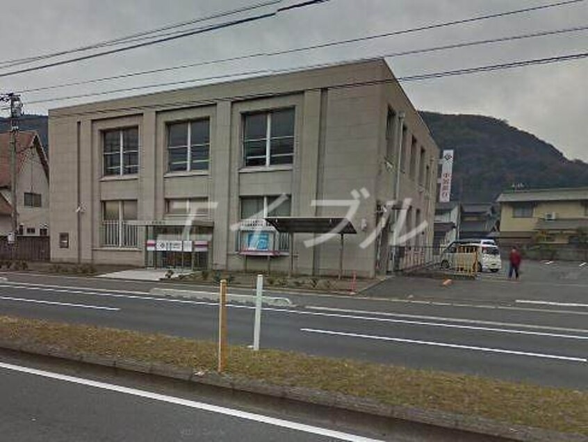 中国銀行水島東支店(銀行)まで390m シャルム　B棟