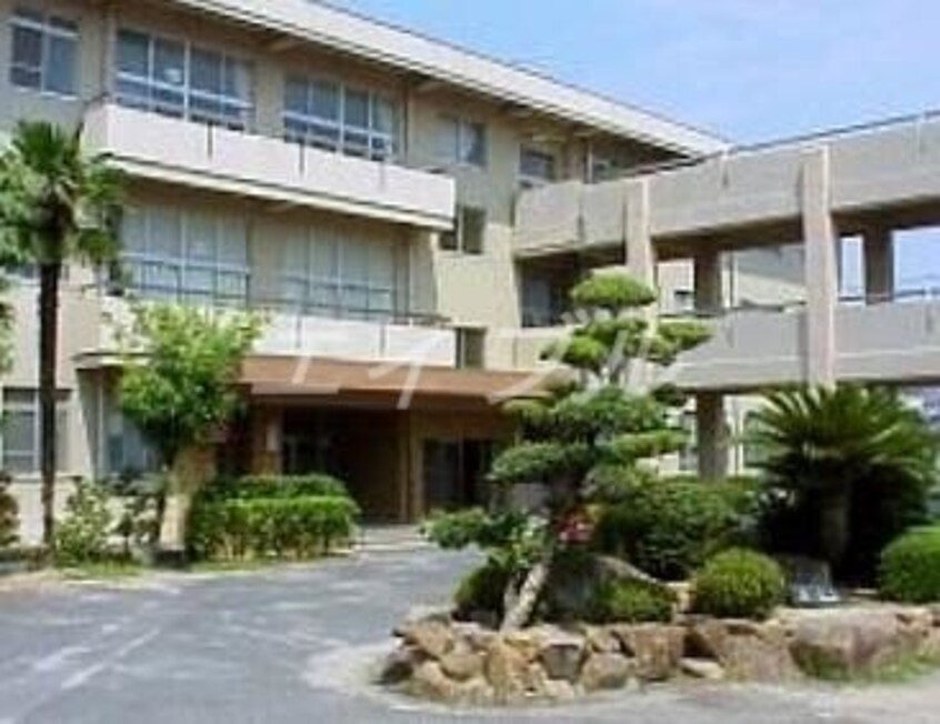 福浜小学校(小学校)まで1619m プライムスクエア青江