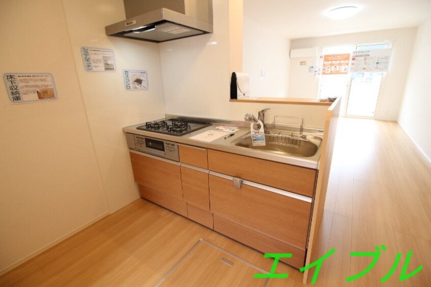  フローレス平田