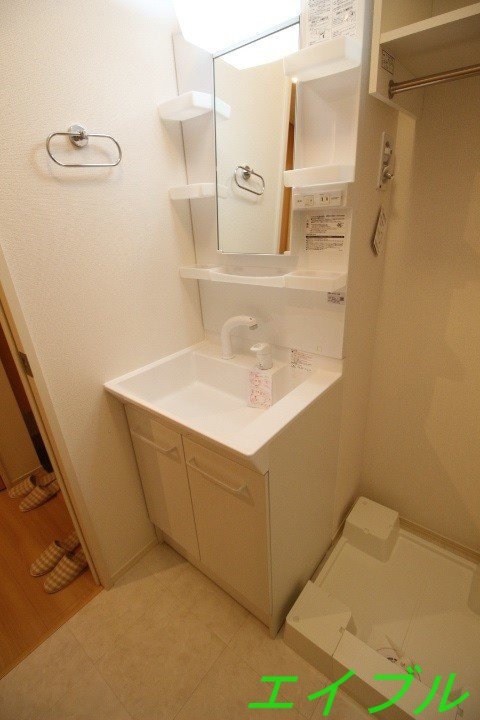  フローレス平田