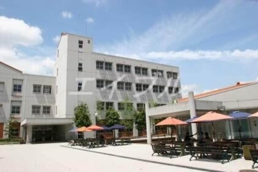 私立倉敷芸術科学大学(大学/短大/専門学校)まで6041m Moanarte