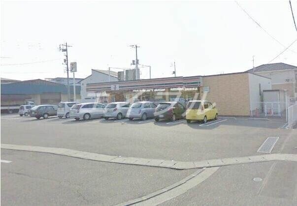 セブンイレブン岡山新保店(コンビニ)まで886m プレミアム　コート