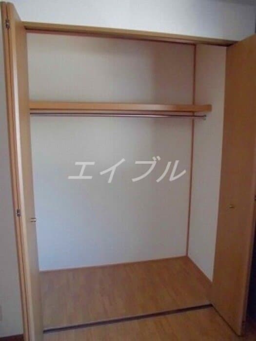  コニファーガーデン　3棟
